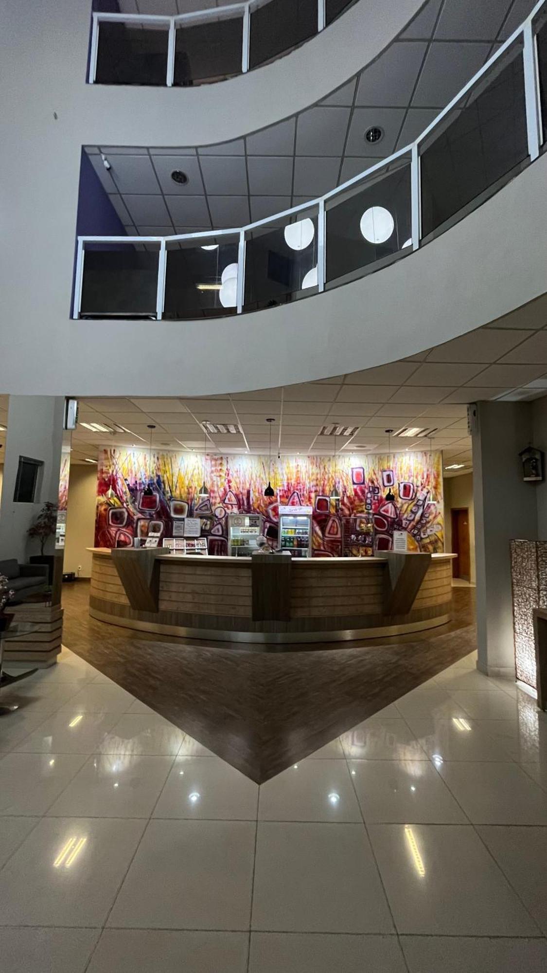 Onix Inn Hotel Cravinhos Exterior photo