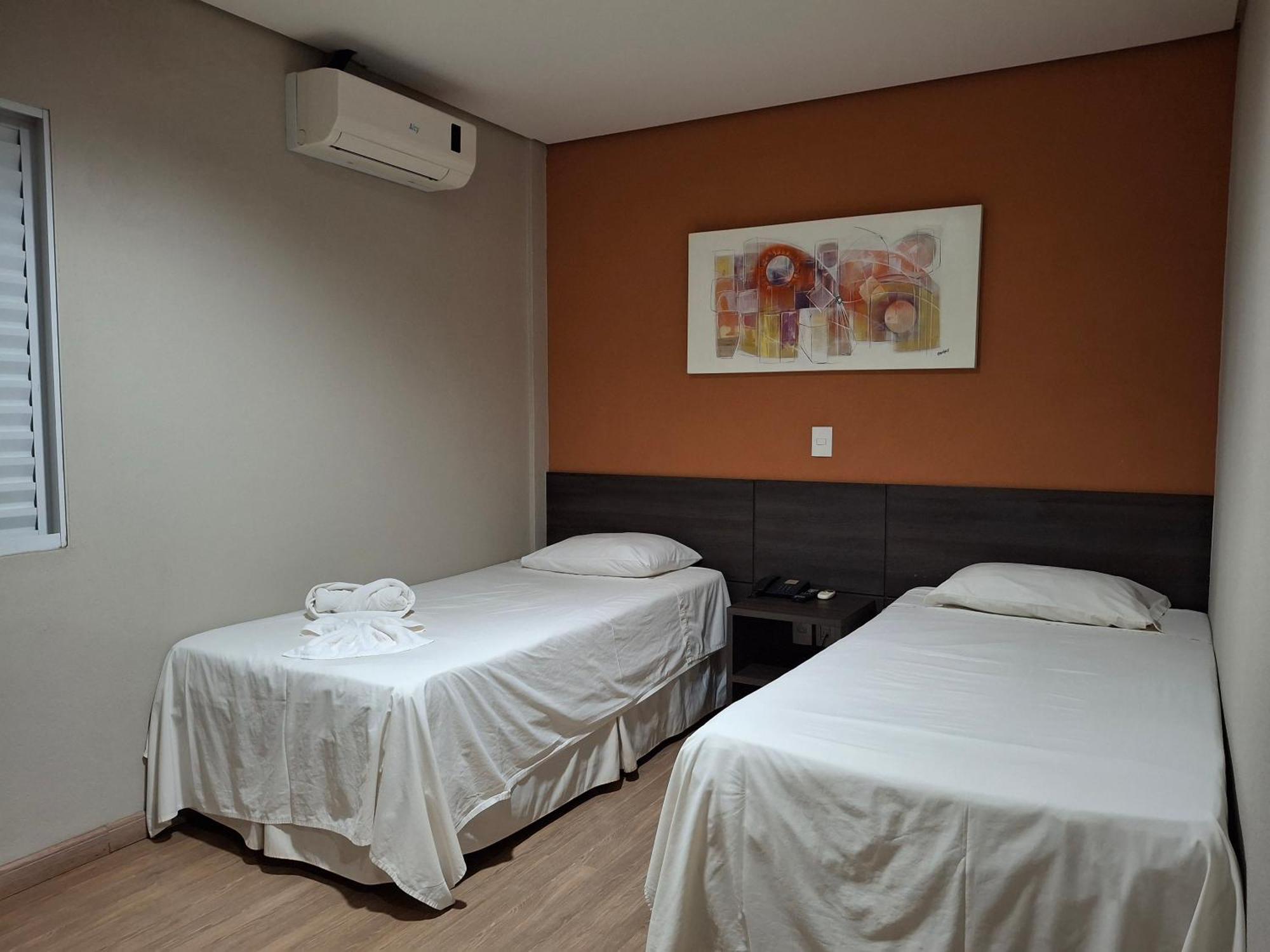 Onix Inn Hotel Cravinhos Exterior photo